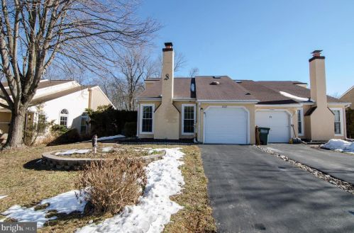 2107 Sturbridge Cmn, Southampton, PA 18966-2930