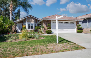 8405 Foothill St, Anaheim, CA 92808-1207
