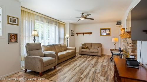 3722 River Rd, Point Pleasant Beach NJ  08742-2051 exterior