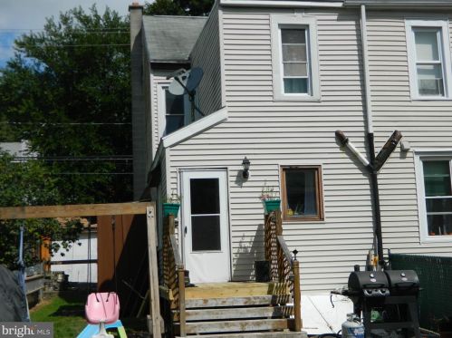 126 Middle St, Ashland, PA 17921-1918
