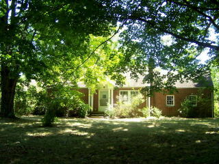 6178 Nashville Hwy, Baxter TN  38544-3805 exterior