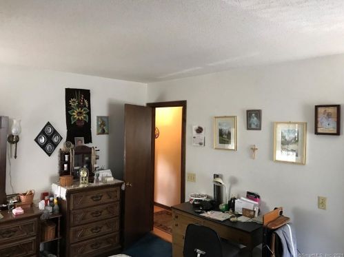 28 Madison St, Plainville CT  06062-1738 exterior