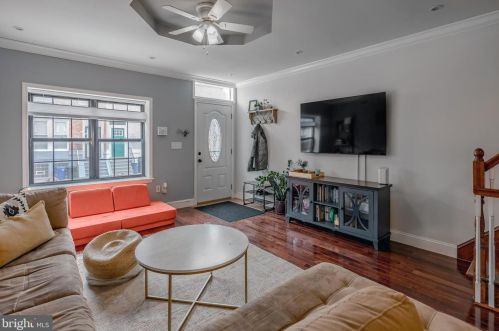 1732 21st St, Philadelphia, PA 19145-1947