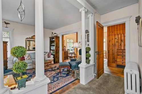 37 Prospect Ave, Middletown NY  10940-4119 exterior