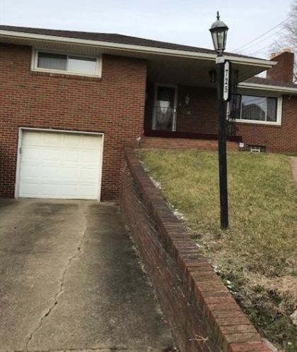 725 Arlington Ave, New Castle, PA 16101-5187
