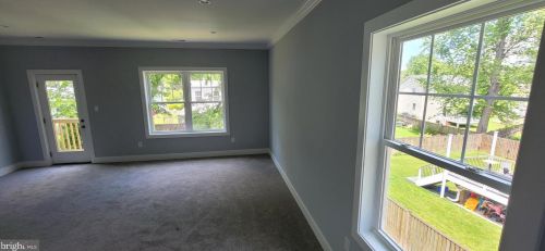 6912 Westlawn Dr, Falls Church VA  22042-2653 exterior