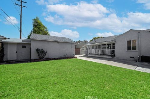2943 Candlewood St, Lakewood, CA 90712-2129