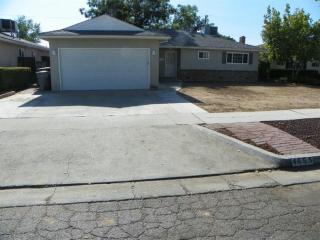 4655 2nd St, Fresno, CA 93726-1633