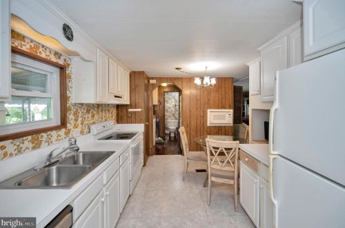 6705 Fisher Dr, Spotsylvania VA  22551-2613 exterior