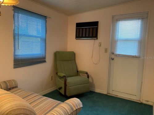2132 Kepner Dr, Tarpon Springs FL  34691-4248 exterior