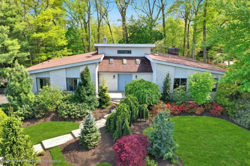54 Lambert Johnson Dr, Tinton Falls, NJ 07712-3747