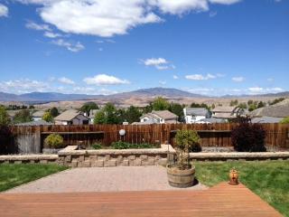 2395 Stone View Dr, Sparks NV  89436-4648 exterior