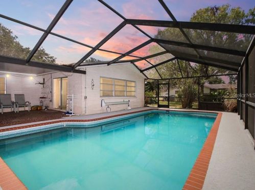 1252 Florida Ave, Tarpon Springs, FL 34689-2004