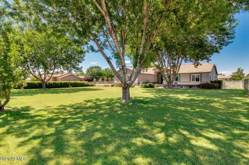3982 Via Del Rancho Rd, Gilbert, AZ 85298-5817