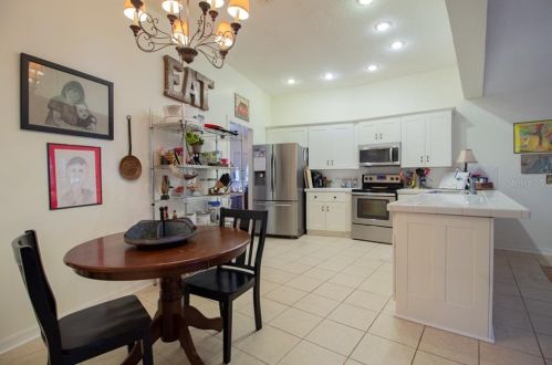 5939 Windwood Dr, Lakeland FL  33813-4805 exterior