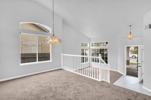 8702 White Peacock Way, Elk Grove CA  95624-3701 exterior