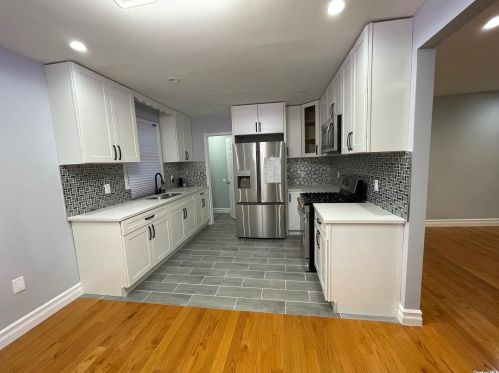 137-08 171st St, Jamaica, NY 11434-2126