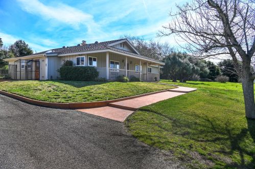 956 Alamo Pintado Rd, Solvang CA  93463-9762 exterior