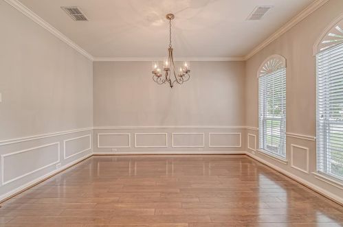 1800 Southwicke Dr, Lewisville TX  75022-8430 exterior