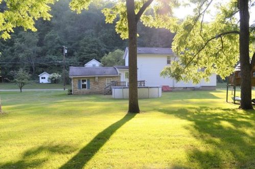 904 State Route 68, East Brady PA  16028-3122 exterior