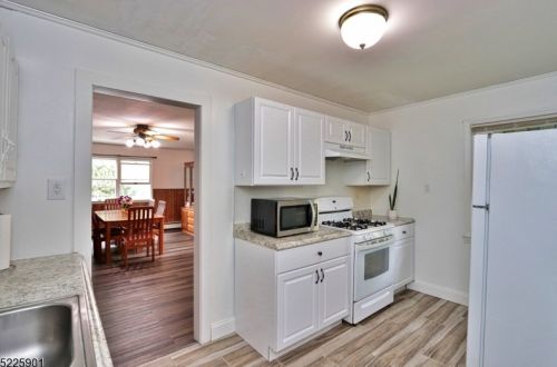 59 Audrey Pl, Dover NJ  07801-4812 exterior