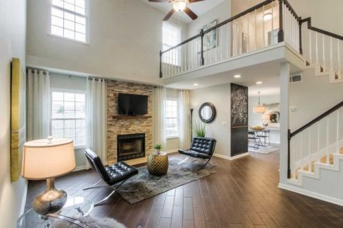 2009 Apollo Dr, Franklin, TN 37069-1801