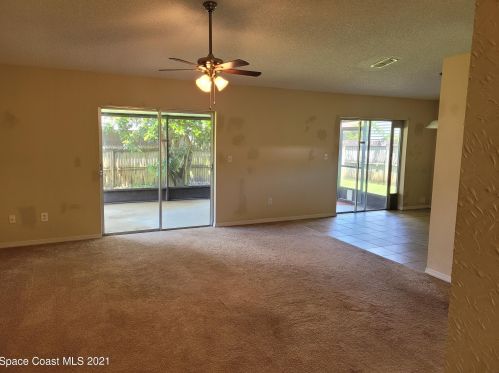 1686 Saratoga Dr, Titusville, FL 32796-4206