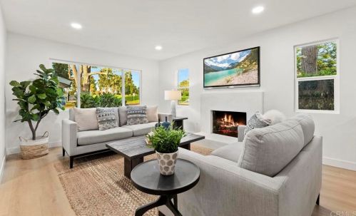 2079 Park Dale Ln, Encinitas CA  92024-4325 exterior
