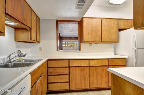 7611 12th Pl, Phoenix AZ  85020-4540 exterior