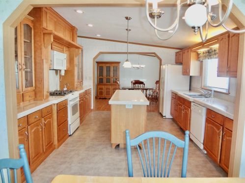 32 Spruce Dr, Belmont NH  03220-4458 exterior