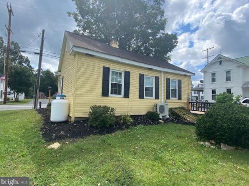 9723 Route 75, Ewaterfrd, PA 17021-7254