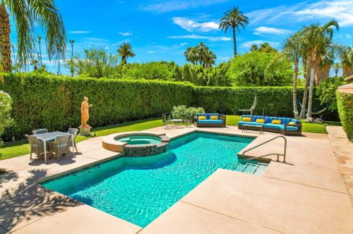 824 Avenida Palmas, Palm Springs CA  92262-5708 exterior