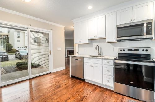 191 Beard Dr, Northville, CT 06776-3749