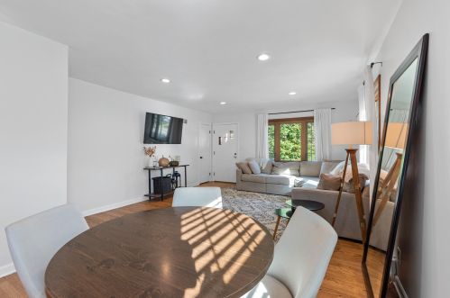 171 79, Milwaukee WI 53219-1118 exterior