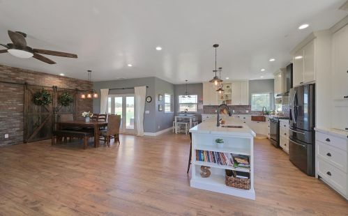 301 Sunnybrook Ln, Oroville CA  95965-8101 exterior