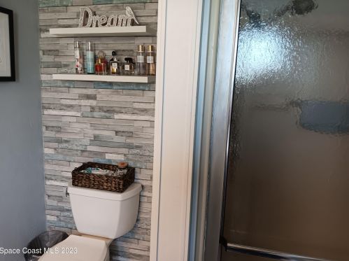 606 Royal Tern Dr, Sebastian FL  32976-7360 exterior