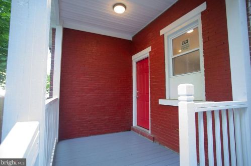 1054 Stuyvesant Ave, Trenton NJ  08618-4123 exterior