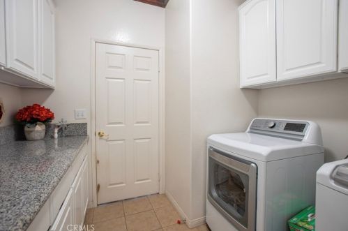 19148 Painted Rock St, Perris CA  92570-6534 exterior