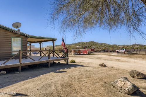 34114 14th St, Phoenix AZ 85085-9294 exterior