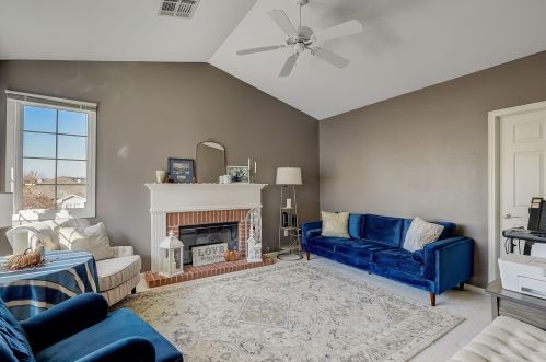 8993 Woodbridge Dr, Greendale WI  53129-1084 exterior