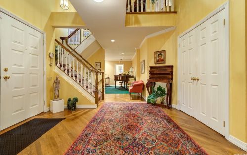 42 Hunt Dr, Muttontown, NY 11753-1143
