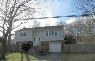 7 Monaton Dr, Huntington Station NY  11746-1118 exterior