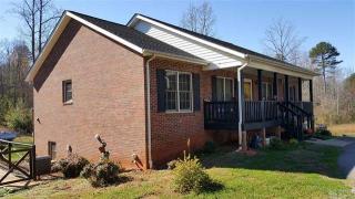1133 Finger Bridge Rd, Hickory, NC 28602-7122