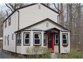 72 Hillside Ave, Airmont, NY 10901-6823