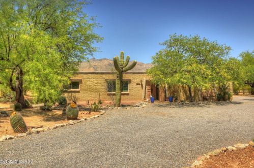11121 Prince Rd, Tucson, AZ 85749-9037