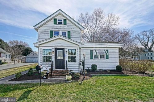 104 Bay Ave, Milton, DE 19968-1254