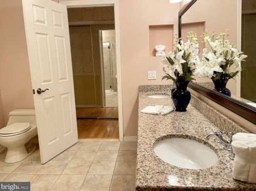 15 Trumbull Ct, Princeton NJ  08540-7060 exterior