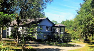 915 Daniel Dr, Alford, FL 32420-7058