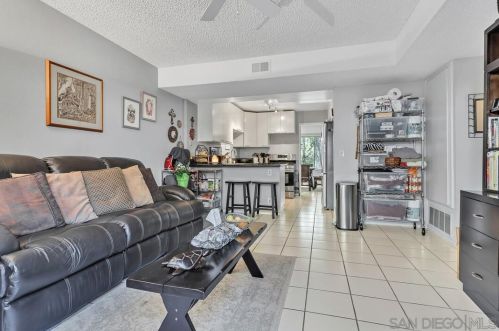 10215 Caminito Pitaya, San Diego CA 92131-2010 exterior