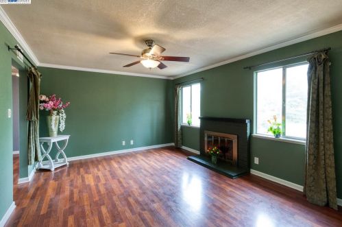4230 Heights Ave, West Pittsburg, CA 94565-6061
